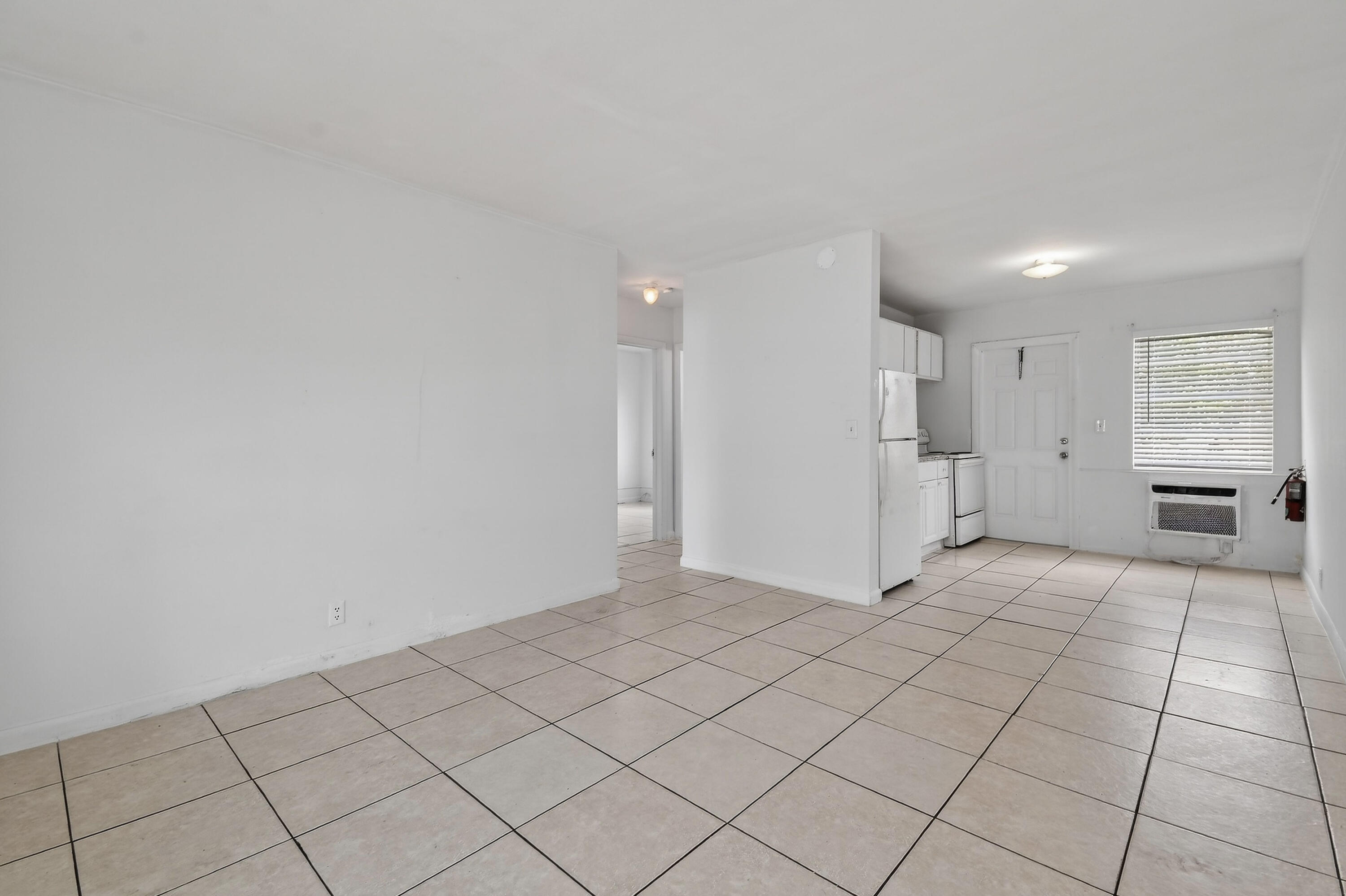 1172 West 34th Street, Unit 1 Riviera Beach, FL 33404 - Photo 3 of 17 1172W34thSt#2(8)