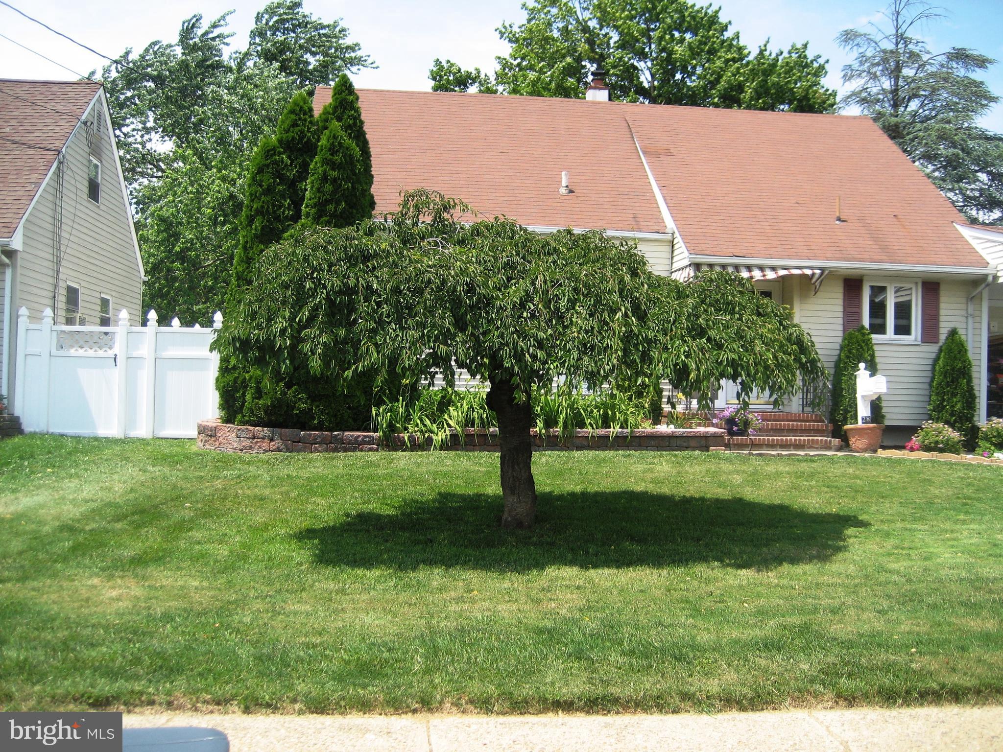 28 Beaumont Road Hamilton, NJ 08620 - Photo 3 of 26 Great landscaping.