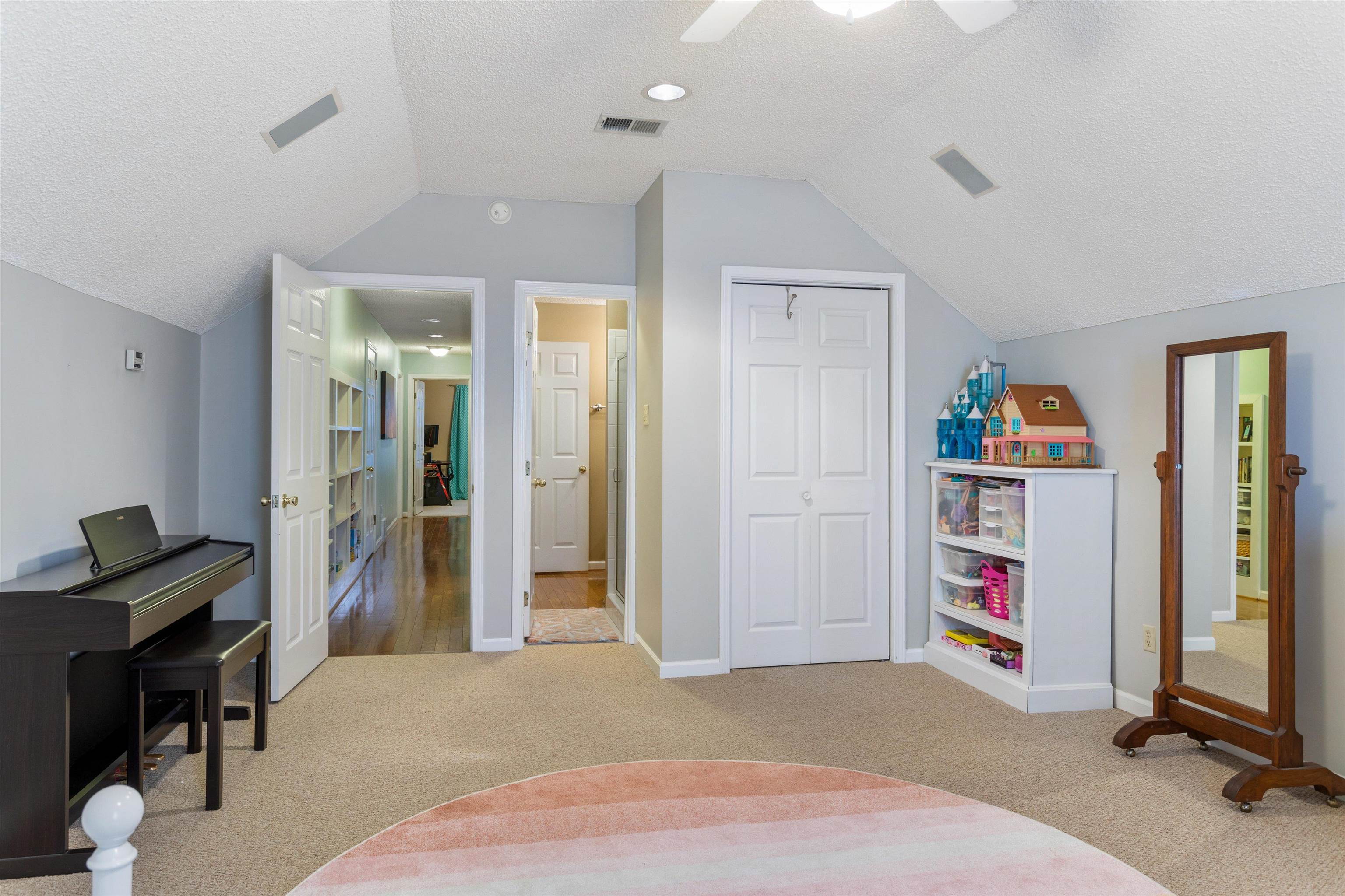 6614 Stephan Ridge Cove Bartlett, TN 38135 - Photo 19 of 26 a bedroom with furniture and a window