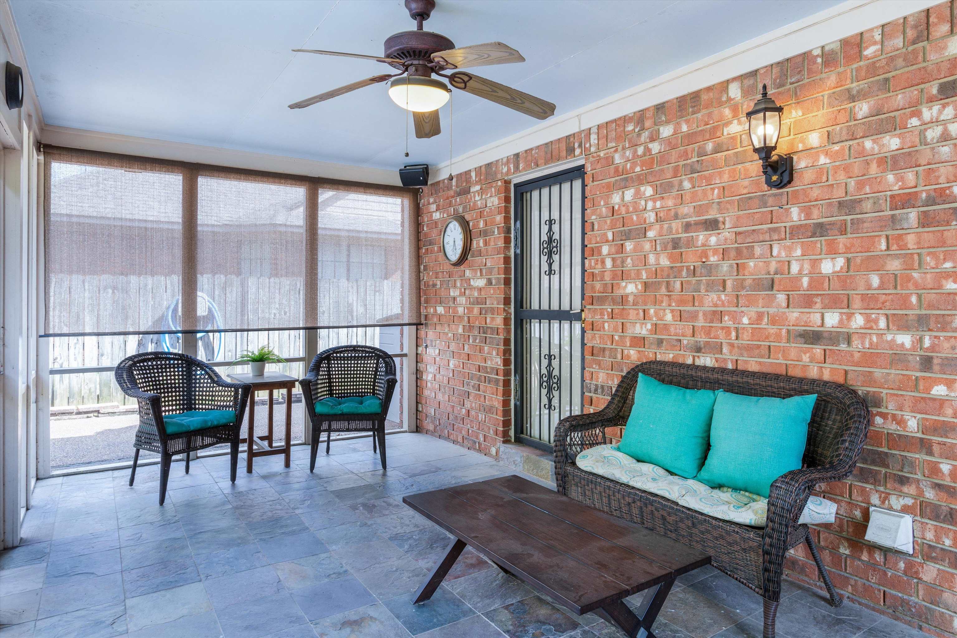 6614 Stephan Ridge Cove Bartlett, TN 38135 - Photo 21 of 26 a living room with furniture and a floor to ceiling window
