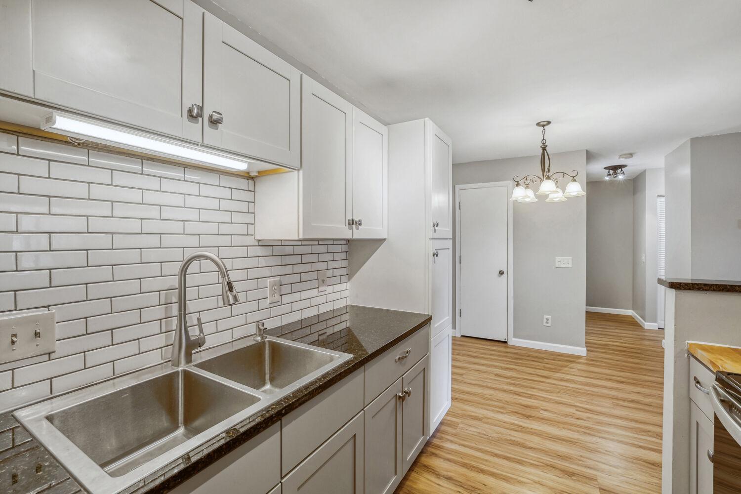 1713 Fulham Street, Unit F St. Paul, MN 55113 - Photo 10 of 28