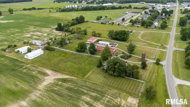 $899,000 | 1807 East Main Street, Marion, IL 62959