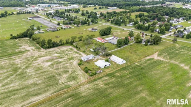 $899,000 | 1807 East Main Street, Marion, IL 62959