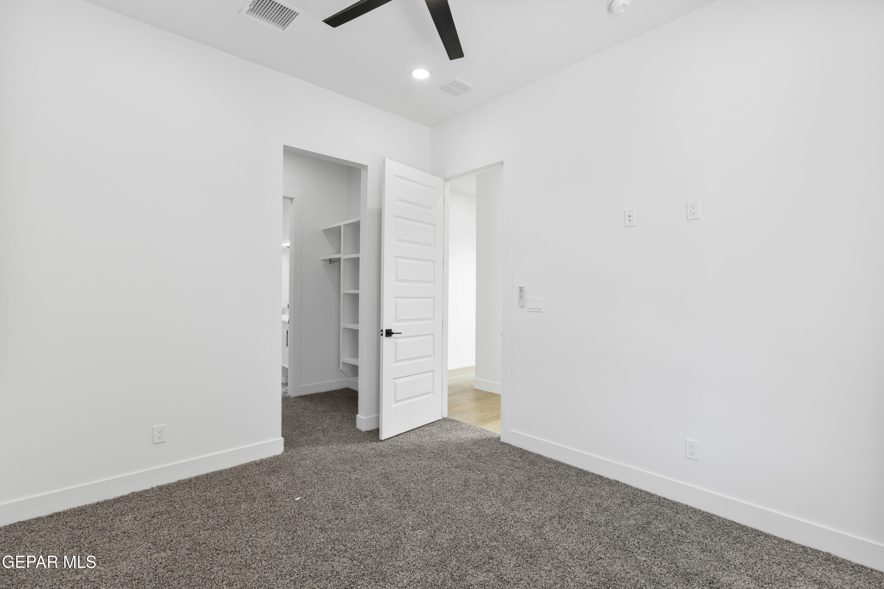 5659 Rio Bonito Circle El Paso, TX 79932 - Photo 27 of 55 an empty room with a bathroom