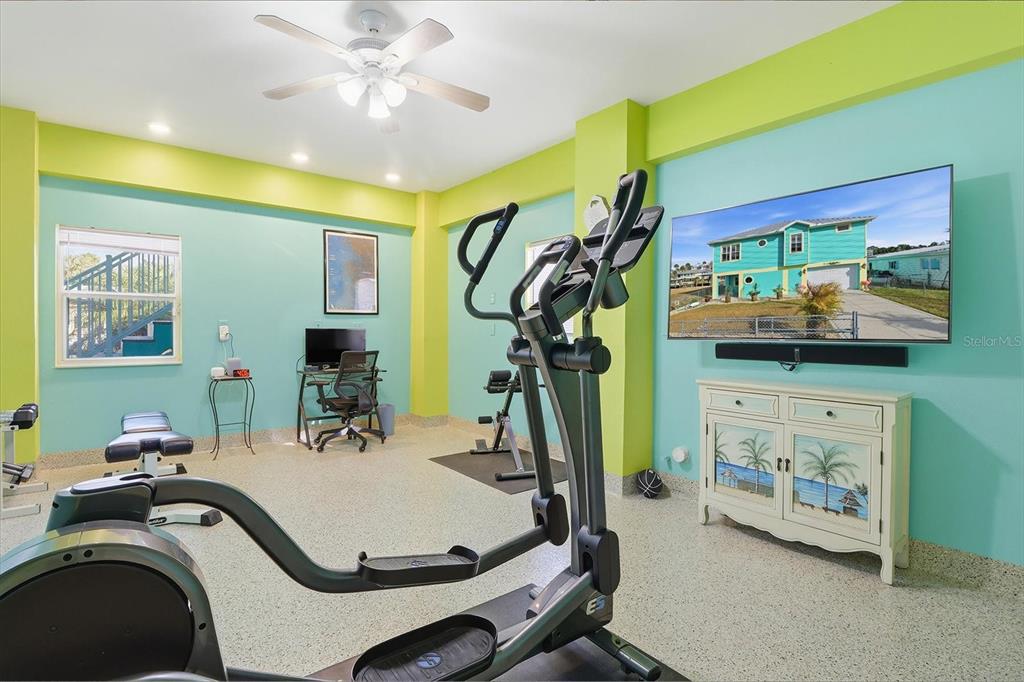 2571 North Seneca Point Crystal River, FL 34429 - Photo 9 of 58 a view of a room with gym equipment