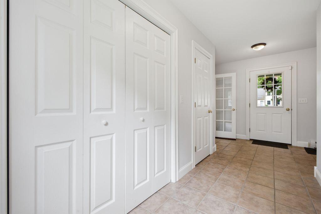 22 Davis Road Buxton, ME 04093 - Photo 16 of 44 Entry