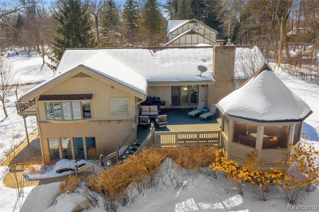 21311 Metroview Road Farmington Hills, MI 48335 - Photo 4 of 78