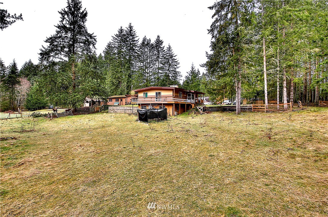5568 Southeast Nelson Road Olalla, WA 98359 - Photo 4 of 19 Gallery Image 4