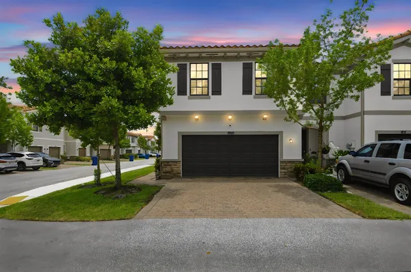$449,999 | 1009 Sweet Briar Lane, Riviera Beach, FL 33410