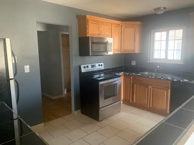 $1,850 | 30256 Southfield Road, Unit A280, Southfield, MI 48076