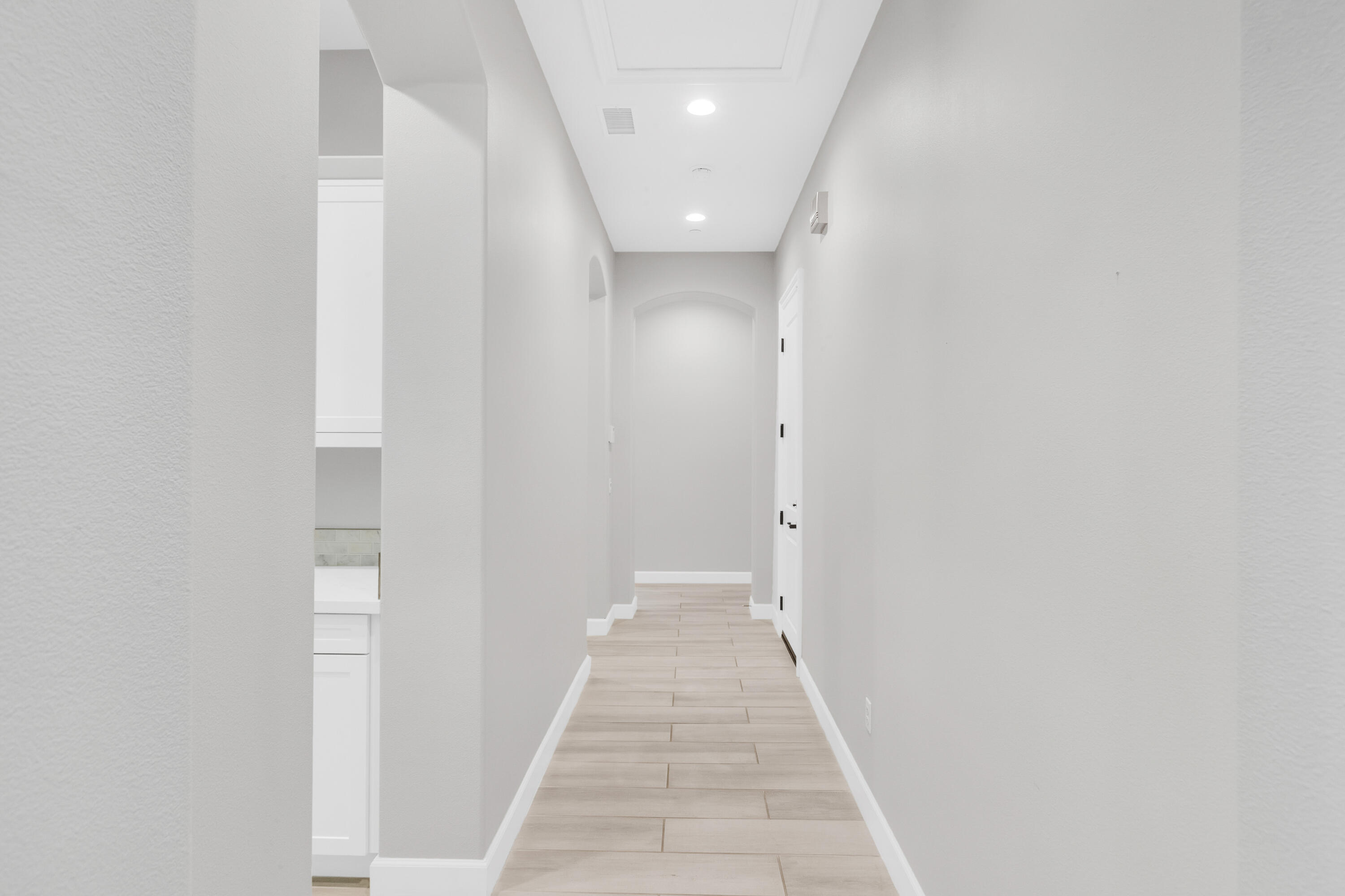 81925 Four Seasons Place La Quinta, CA 92253 - Photo 17 of 27 a view of a hallway