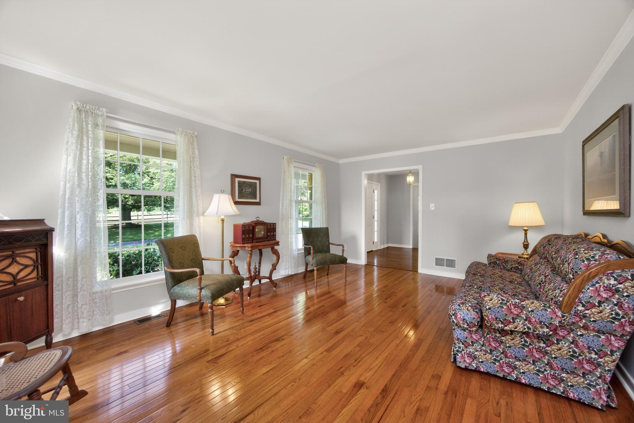 153 East Doe Run Road Kennett Square, PA 19348 - Photo 4 of 76 Front Living Room