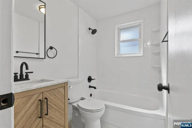 $579,900 | 46 Evergreen Street, Bayonne, NJ 07002