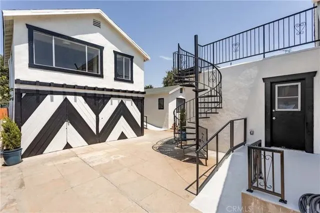 a view of front door and deck