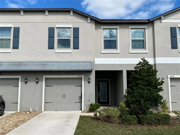 $1,950 | 9516 Pembrooke Pines Drive, Ruskin, FL 33573