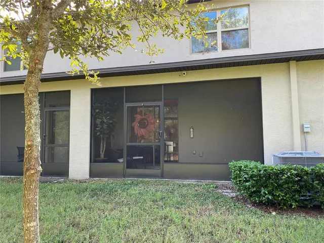 $2,100 | 9516 Pembrooke Pines Drive, Ruskin, FL 33573