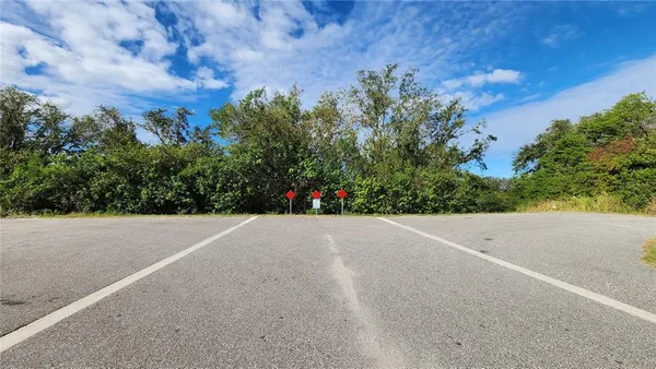$1,950 | 9516 Pembrooke Pines Drive, Ruskin, FL 33573