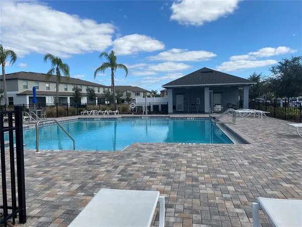 $1,950 | 9516 Pembrooke Pines Drive, Ruskin, FL 33573