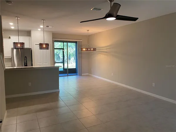 $1,950 | 9516 Pembrooke Pines Drive, Ruskin, FL 33573