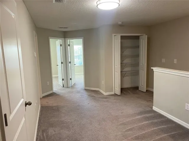 $2,100 | 9516 Pembrooke Pines Drive, Ruskin, FL 33573