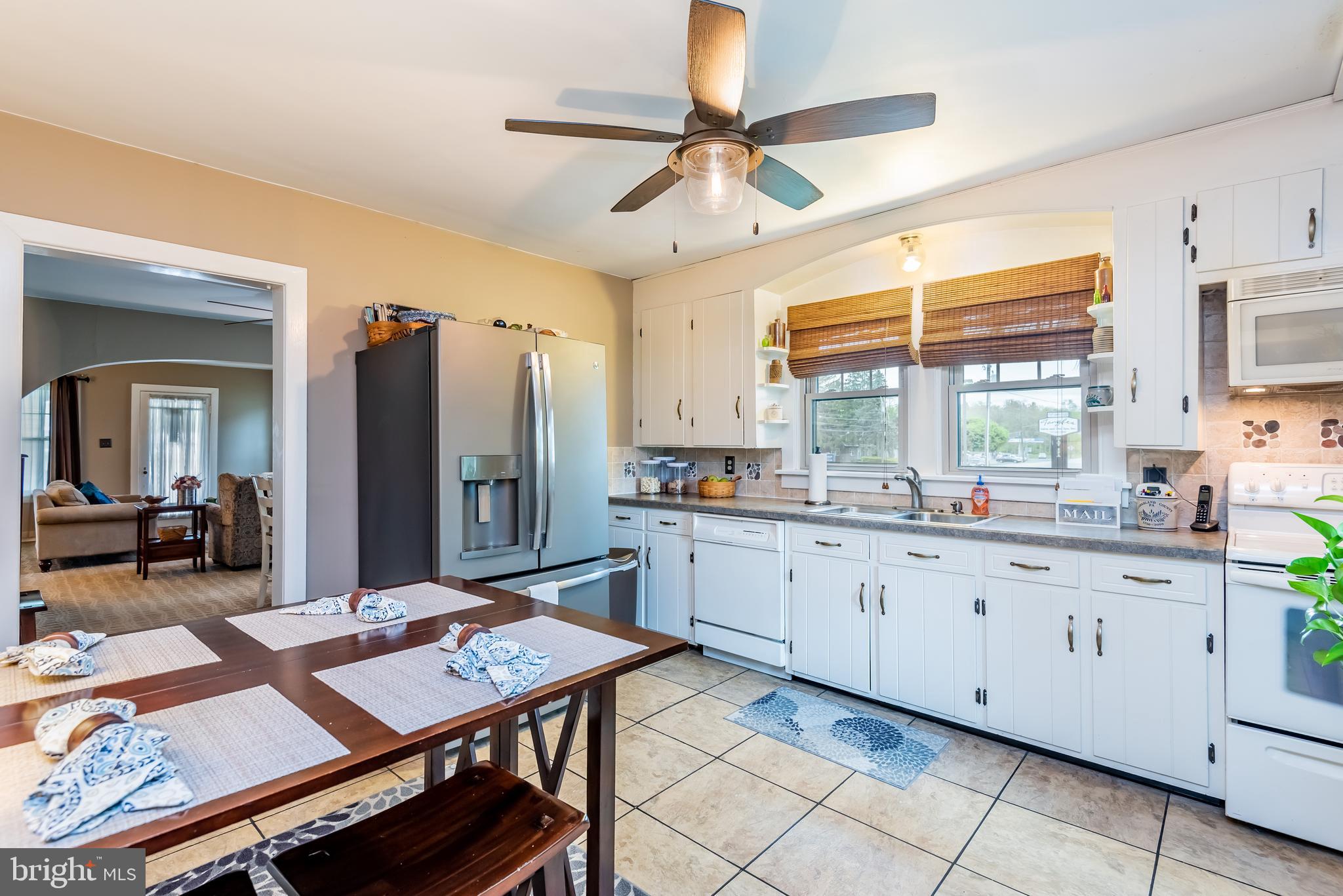 238 York Road Carlisle, PA 17013 - Photo 14 of 29 Kitchen