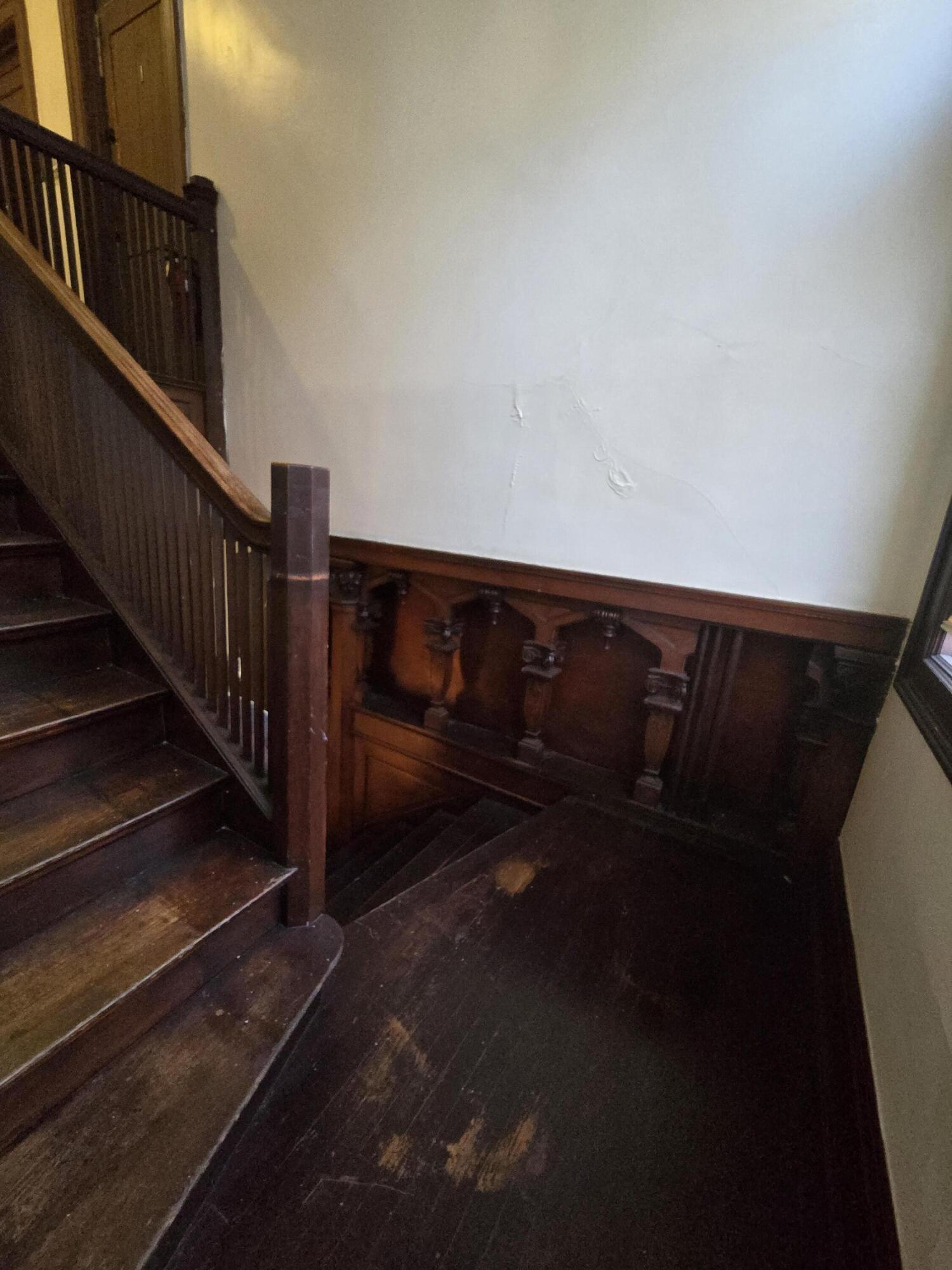 924 South 19th Street Milwaukee, WI 53204 - Photo 15 of 26 Front Staircase