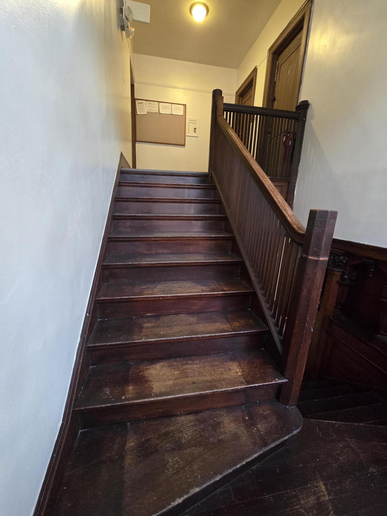 924 South 19th Street Milwaukee, WI 53204 - Photo 16 of 26 Front Staircase