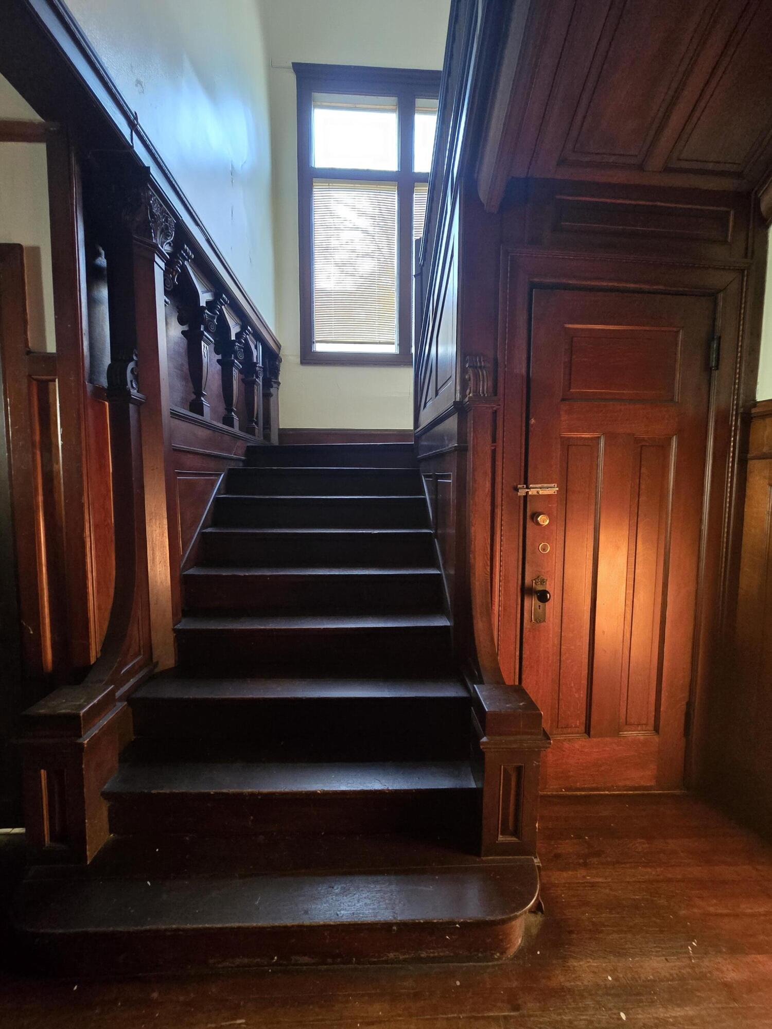 924 South 19th Street Milwaukee, WI 53204 - Photo 17 of 26 Front Staircase With Beautiful Woodwork