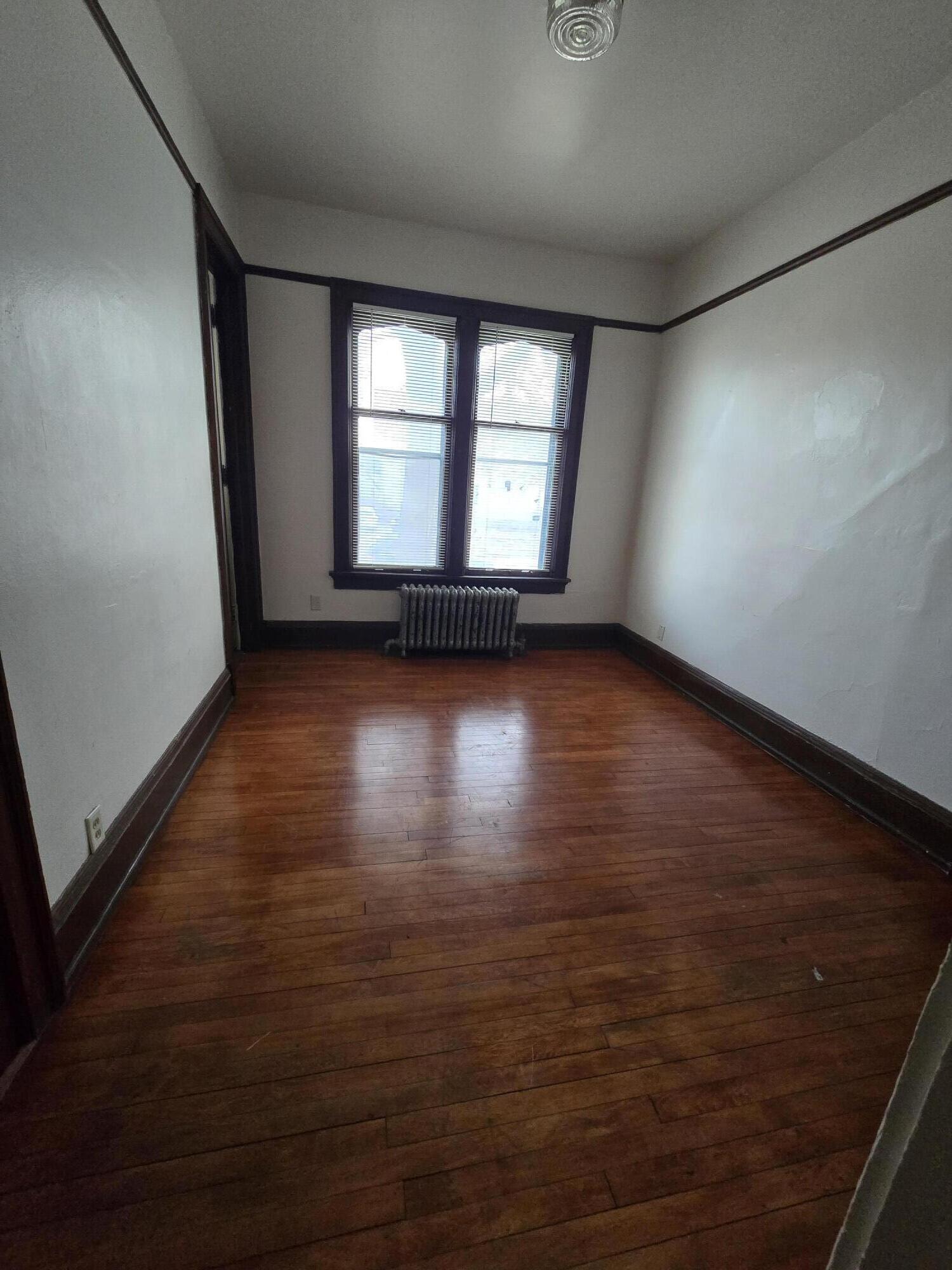 924 South 19th Street Milwaukee, WI 53204 - Photo 5 of 26 Unit 8 Bedroom