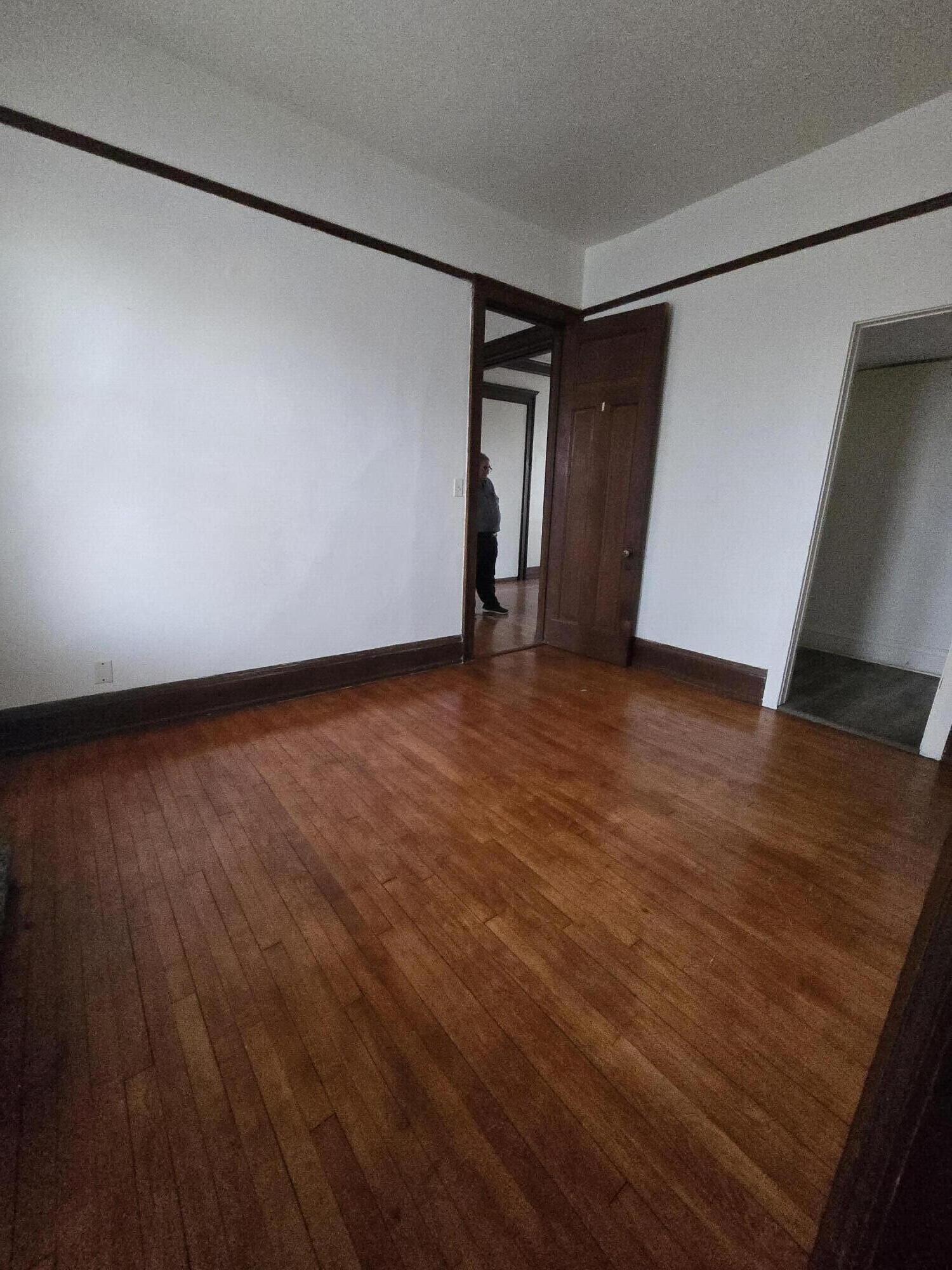 924 South 19th Street Milwaukee, WI 53204 - Photo 6 of 26 Unit 8 Bedroom