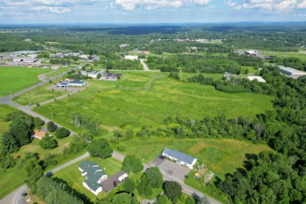 $129,900 | 36 Map Road, Fairfield, ME 04937