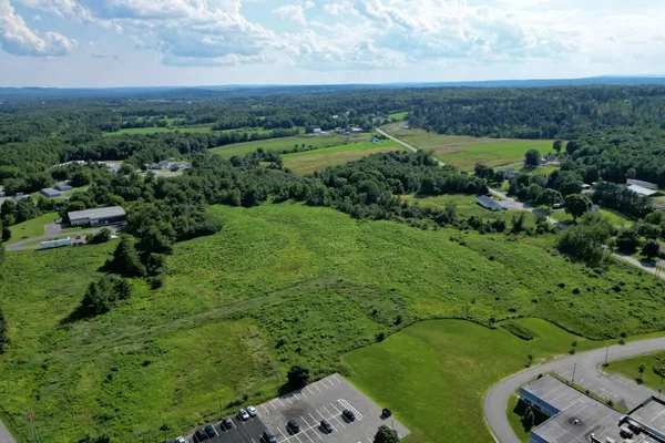 $129,900 | 36 Map Road, Fairfield, ME 04937