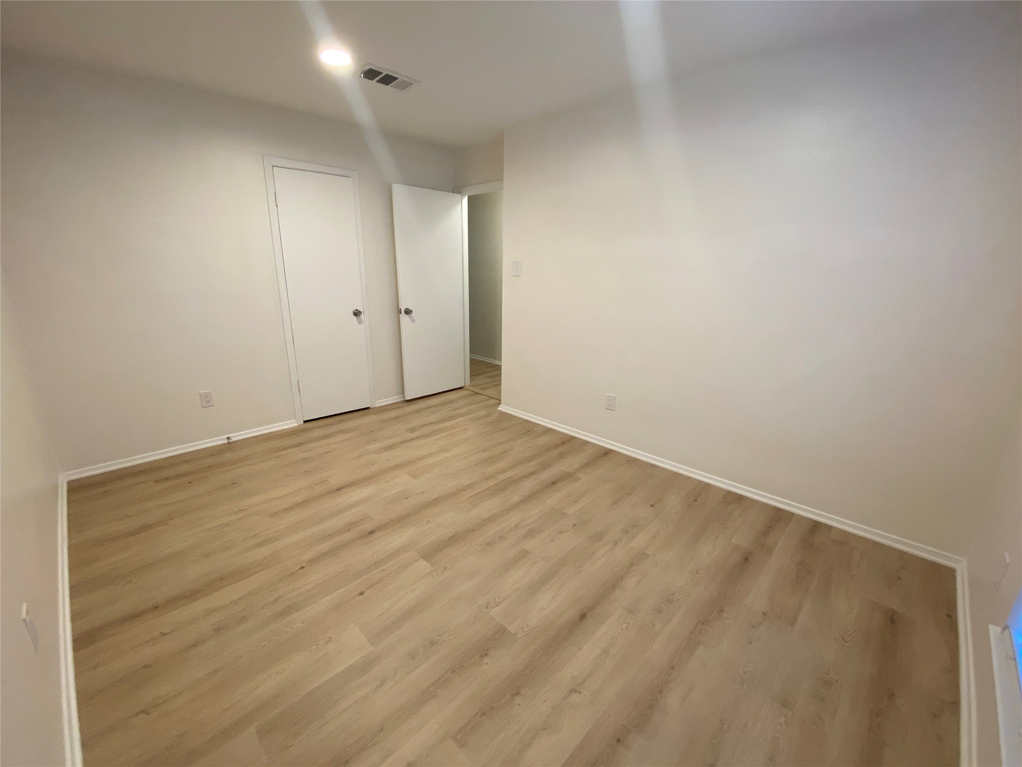2 North Waxberry Road The Woodlands, TX 77381 - Photo 19 of 28 Bedroom 3