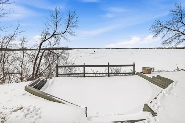 $799,000 | 13630 2nd Street Northeast, Spicer, MN 56288