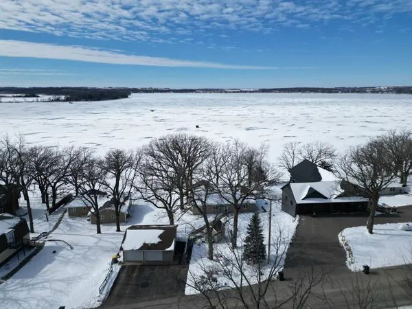 $799,000 | 13630 2nd Street Northeast, Spicer, MN 56288