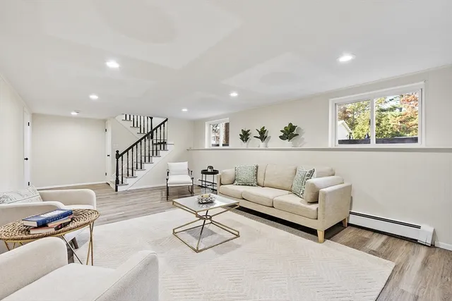 $639,900 | 17 York Avenue, Westford, MA 01886