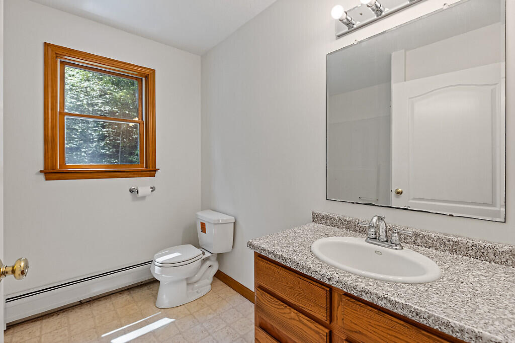 557 Smithfield Road Oakland, ME 04963 - Photo 29 of 57 29 2nd full bath (2)