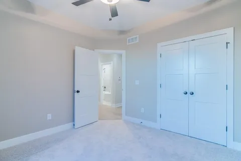 $470,000 | 16729 Pinehurst Drive, Basehor, KS 66007