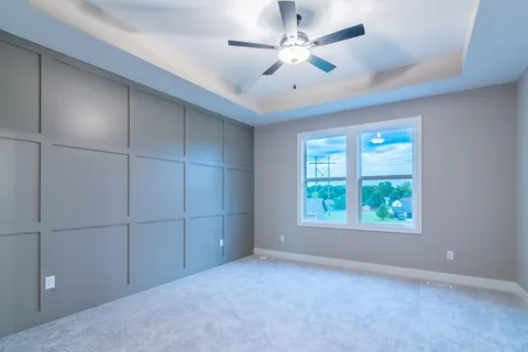 $470,000 | 16729 Pinehurst Drive, Basehor, KS 66007