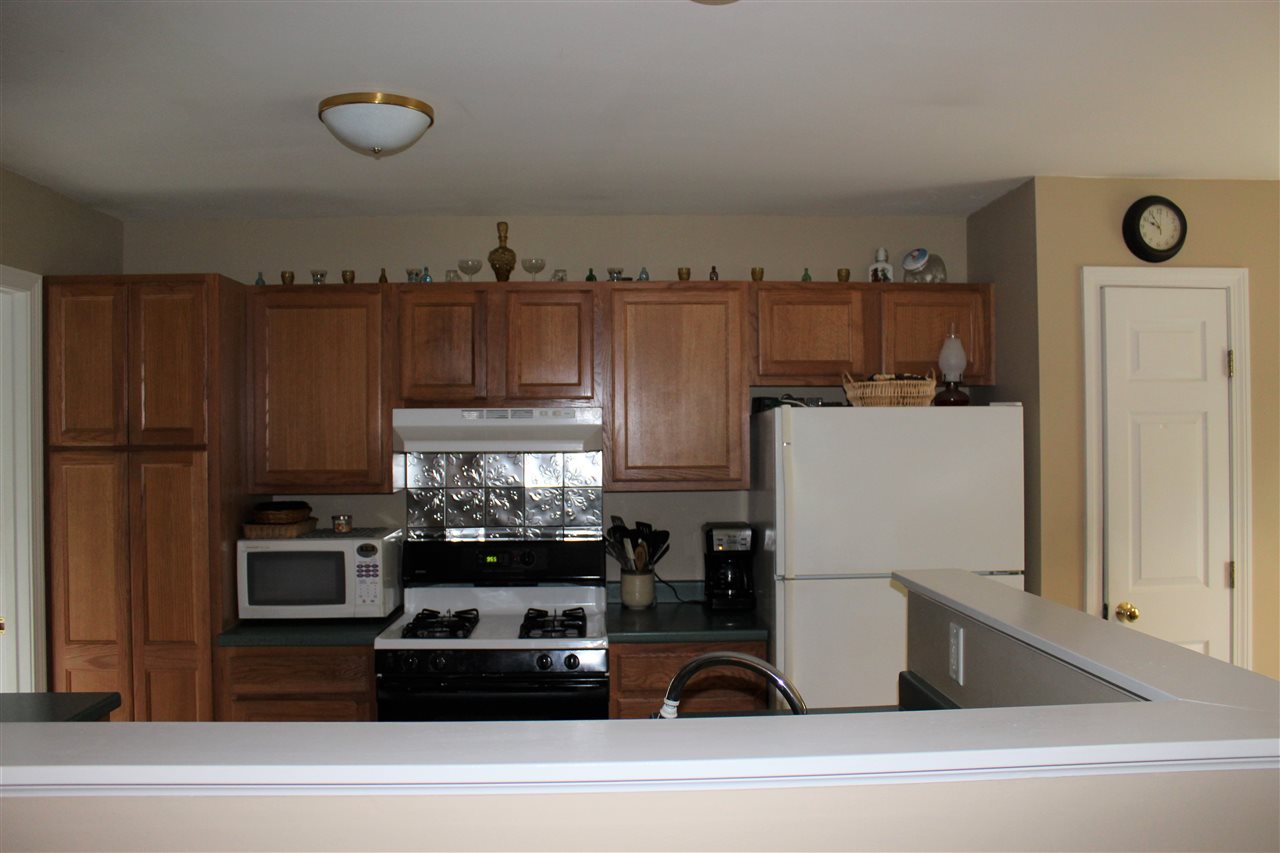 150 Turnpike Road Northfield, NH 03276 - Photo 3 of 32
