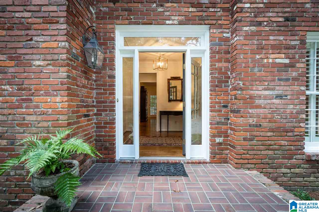 2658 Altadena Road Birmingham, AL 35243 - Photo 4 of 50