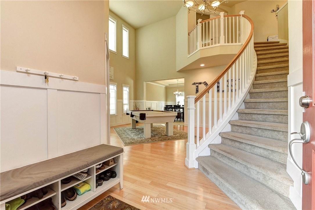 4107 163rd Place Southeast Bothell, WA 98012 - Photo 4 of 27 Gallery Image 4