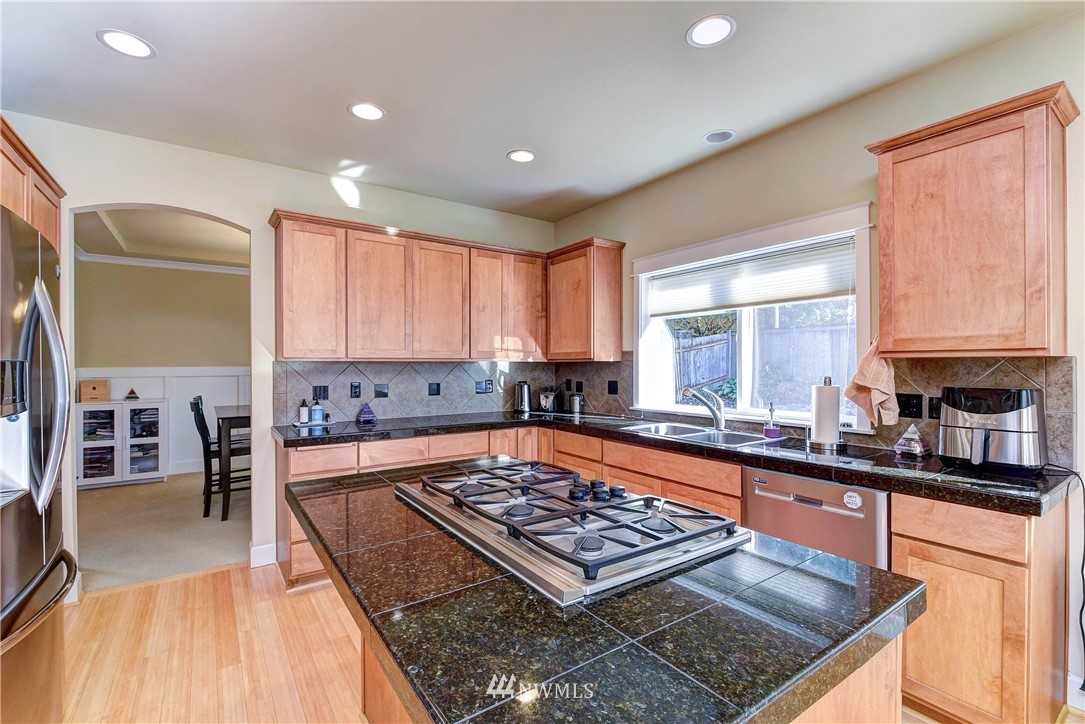 4107 163rd Place Southeast Bothell, WA 98012 - Photo 8 of 27 Gallery Image 8