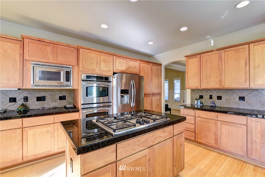 4107 163rd Place Southeast Bothell, WA 98012 - Photo 10 of 27 Gallery Image 10