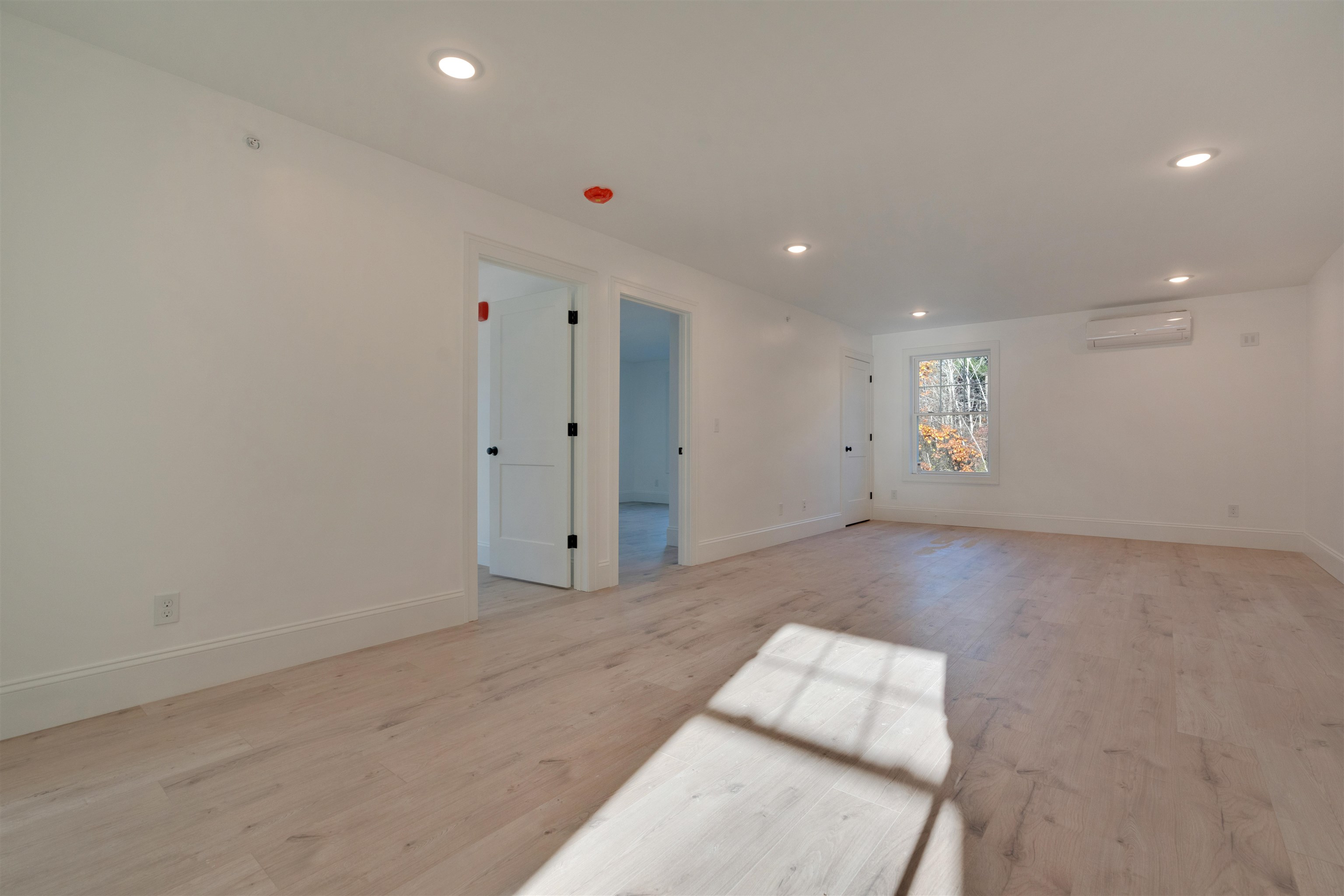 27 Tampa Drive, Unit 3 Rochester, NH 03867 - Photo 5 of 29 Gallery Image 5
