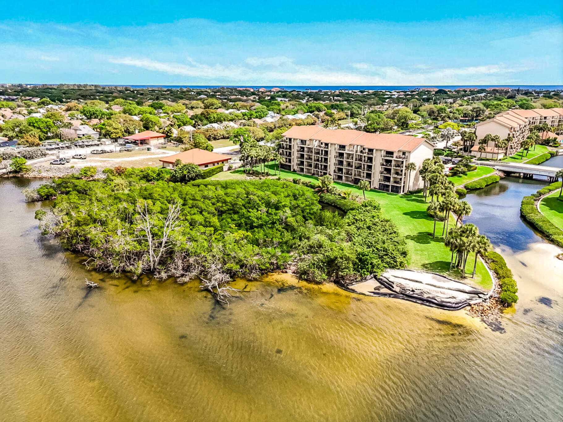1701 Marina Isle Way, Unit 103 Jupiter, FL 33477 - Photo 6 of 46 MarinaIsleProperty1-7