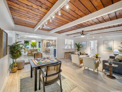 $1,790,000 | 633 Kaha Street, Kailua, HI 96734