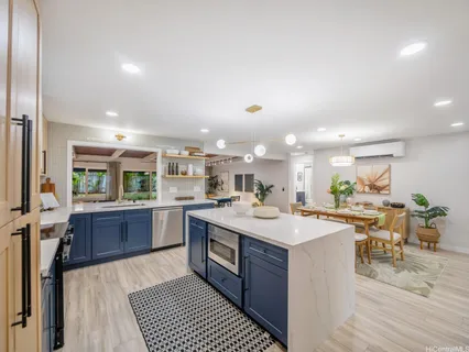 $1,790,000 | 633 Kaha Street, Kailua, HI 96734