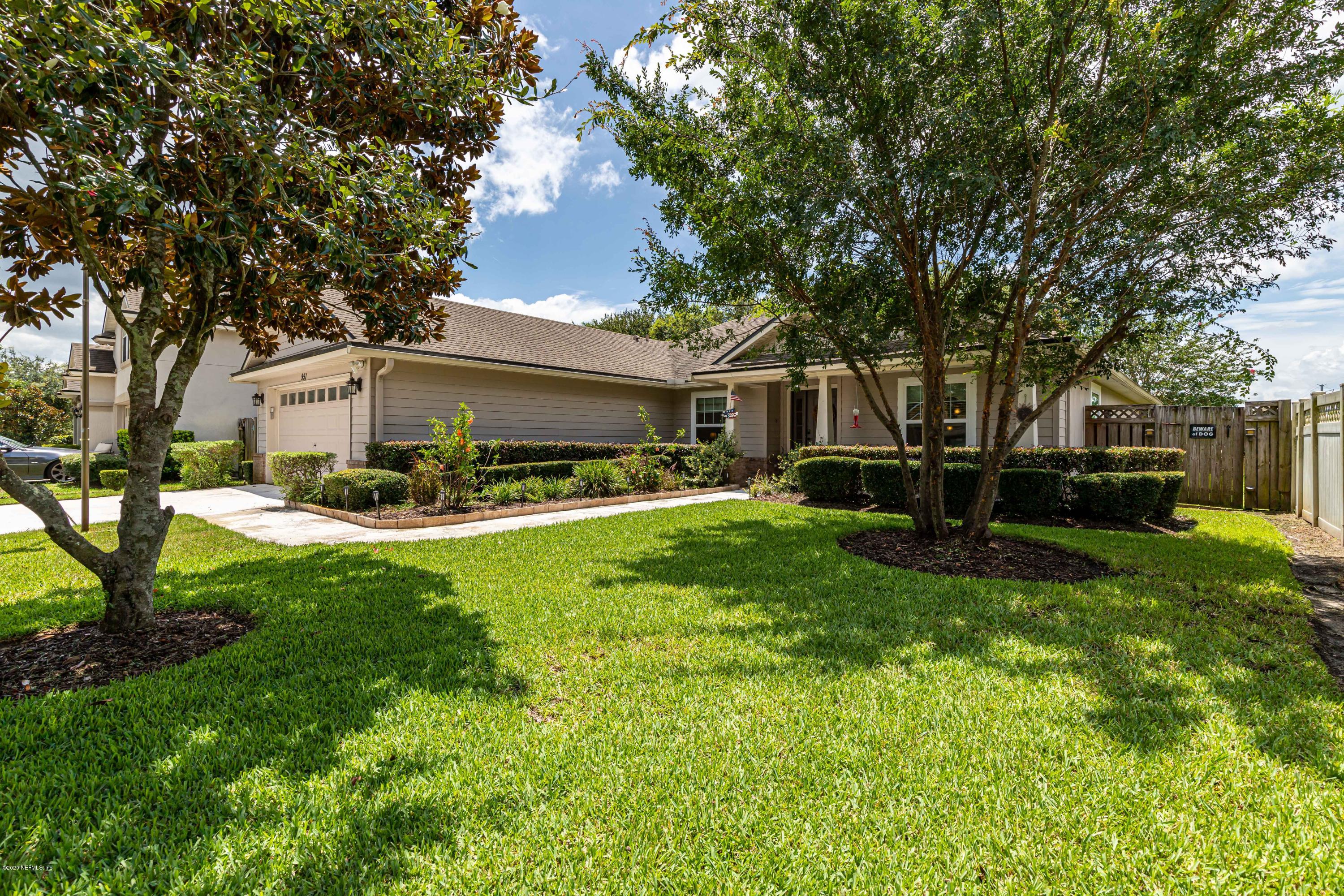 951 Silver Spring Court St. Augustine, FL 32092 - Photo 3 of 40 a front view of house with yard and green space