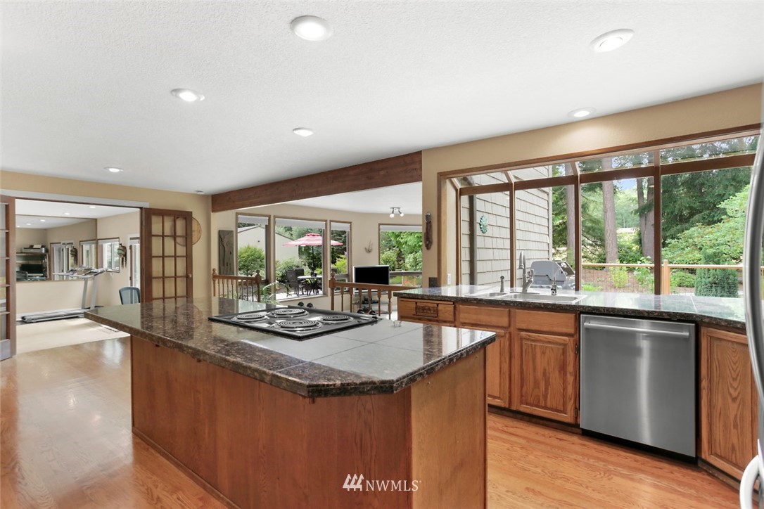 19028 51st Avenue Southeast Bothell, WA 98012 - Photo 7 of 21 Gallery Image 7